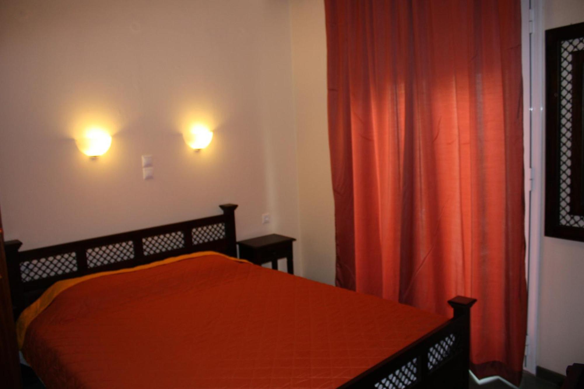 Dionyssos Hotel Limenas  Exterior photo