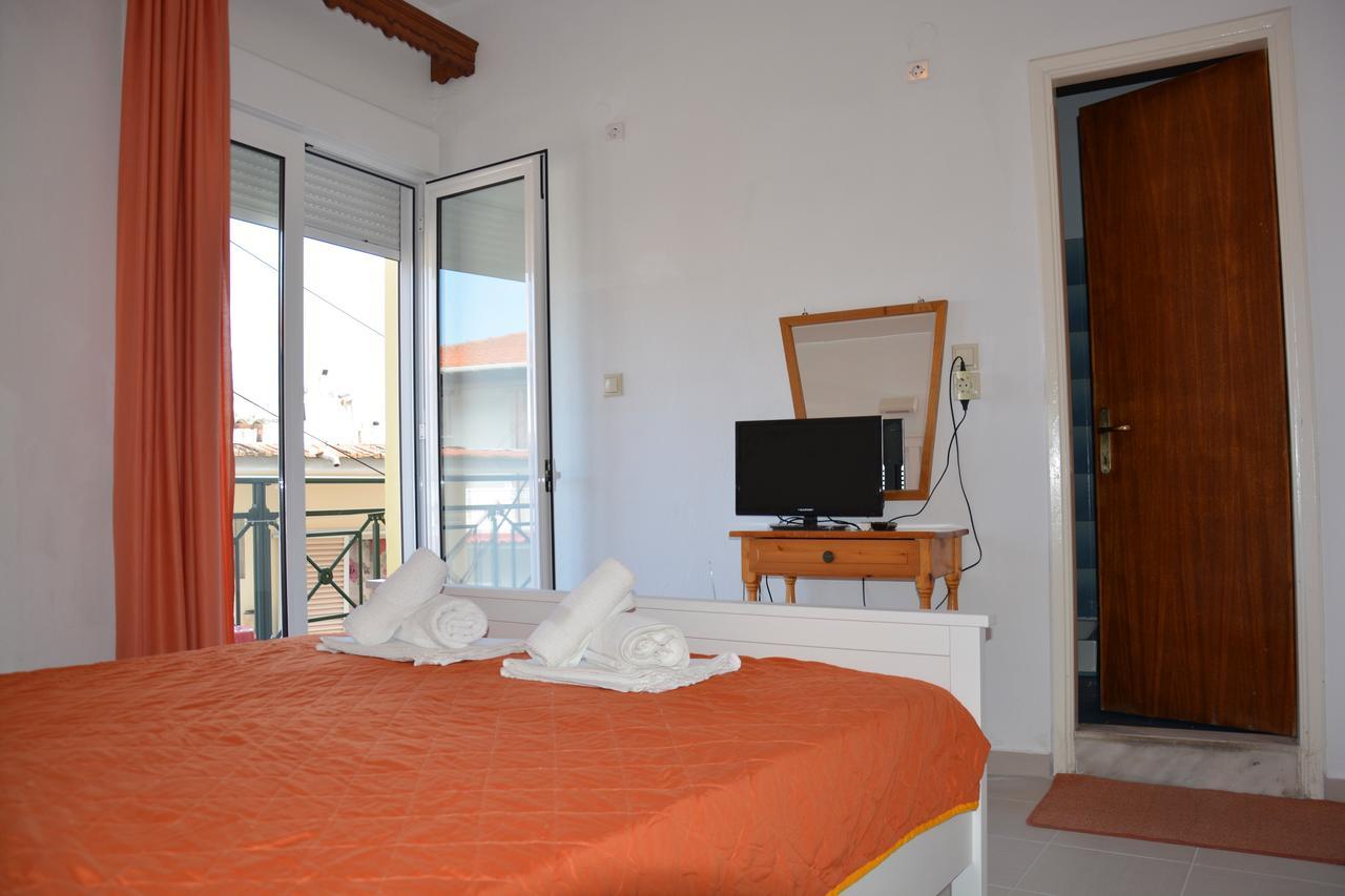 Dionyssos Hotel Limenas  Exterior photo